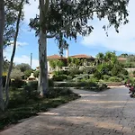 Aeolos Beachfront Family بيت للعطل *