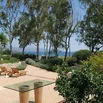 別荘 Aeolos Beachfront Family Kouverta