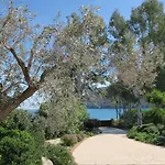Aeolos Beachfront Family * Kouverta