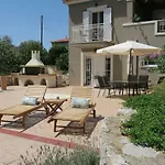 Aeolos Beachfront Family 別荘 Kouverta