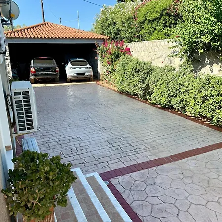 Tatil Evi Aeolos Beachfront Family