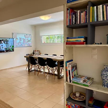 Aeolos Beachfront Family Tatil Evi *