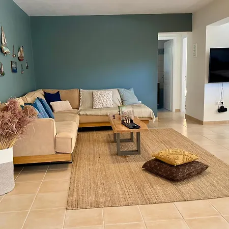 Aeolos Beachfront Family * Kouverta