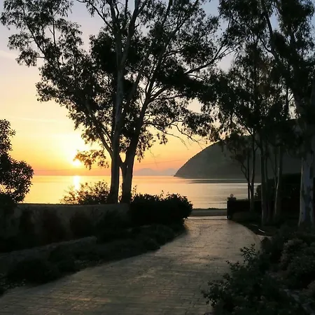 Aeolos Beachfront Family Vakantiehuis