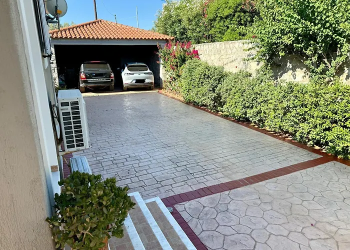 Tatil Evi Aeolos Beachfront Family