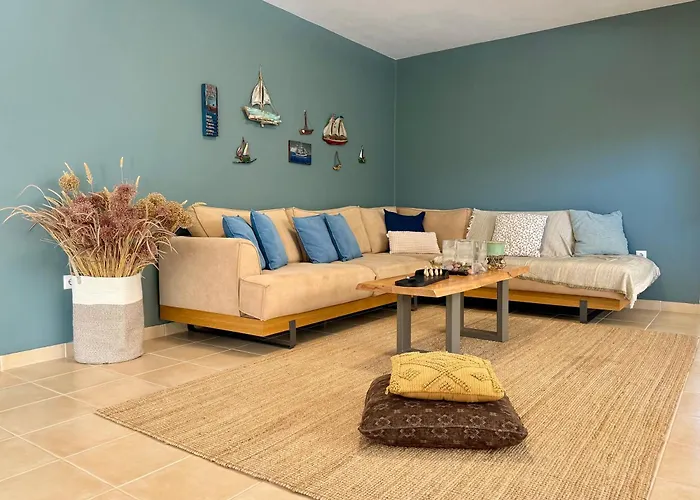 Aeolos Beachfront Family * Kouverta