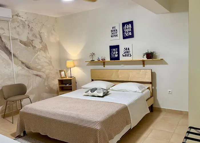 Aeolos Beachfront Family Tatil Evi