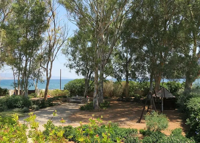 펜션 Aeolos Beachfront Family Kouverta