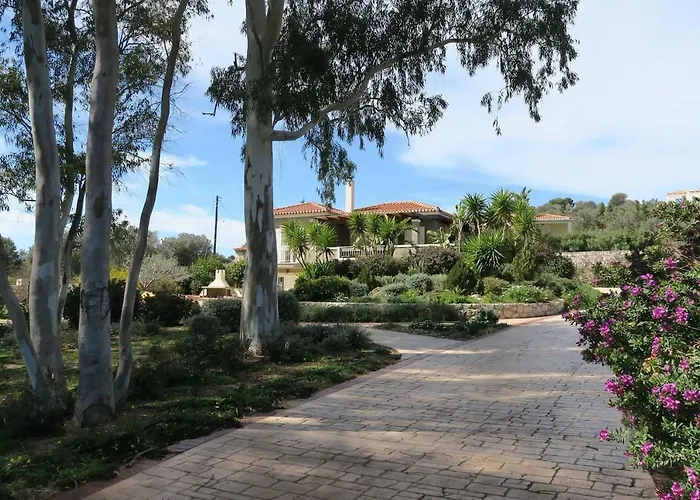 Aeolos Beachfront Family Feriehus *