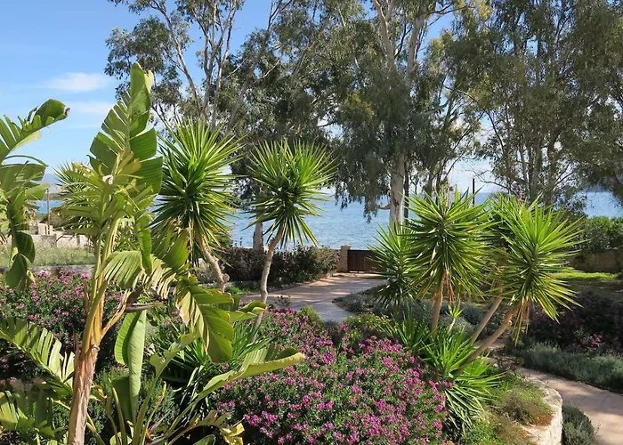 Feriehus Aeolos Beachfront Family