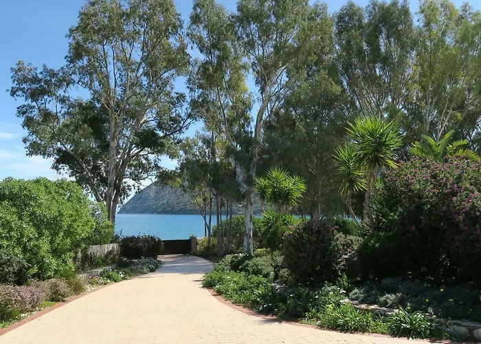 Aeolos Beachfront Family Feriehus *